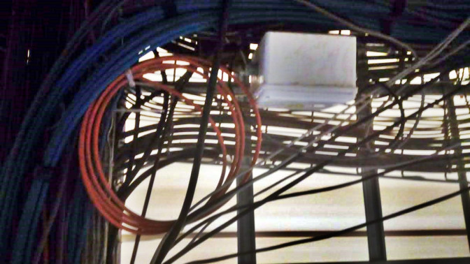 26-Cableado-recogido-en-el-recorrido-1-11-8.jpg